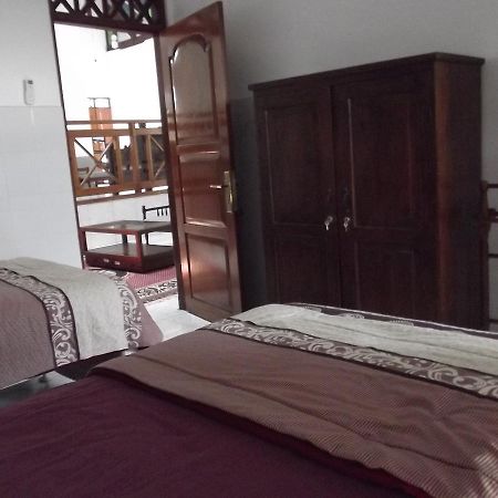 Easy Homestay Yogyakarta Bagian luar foto