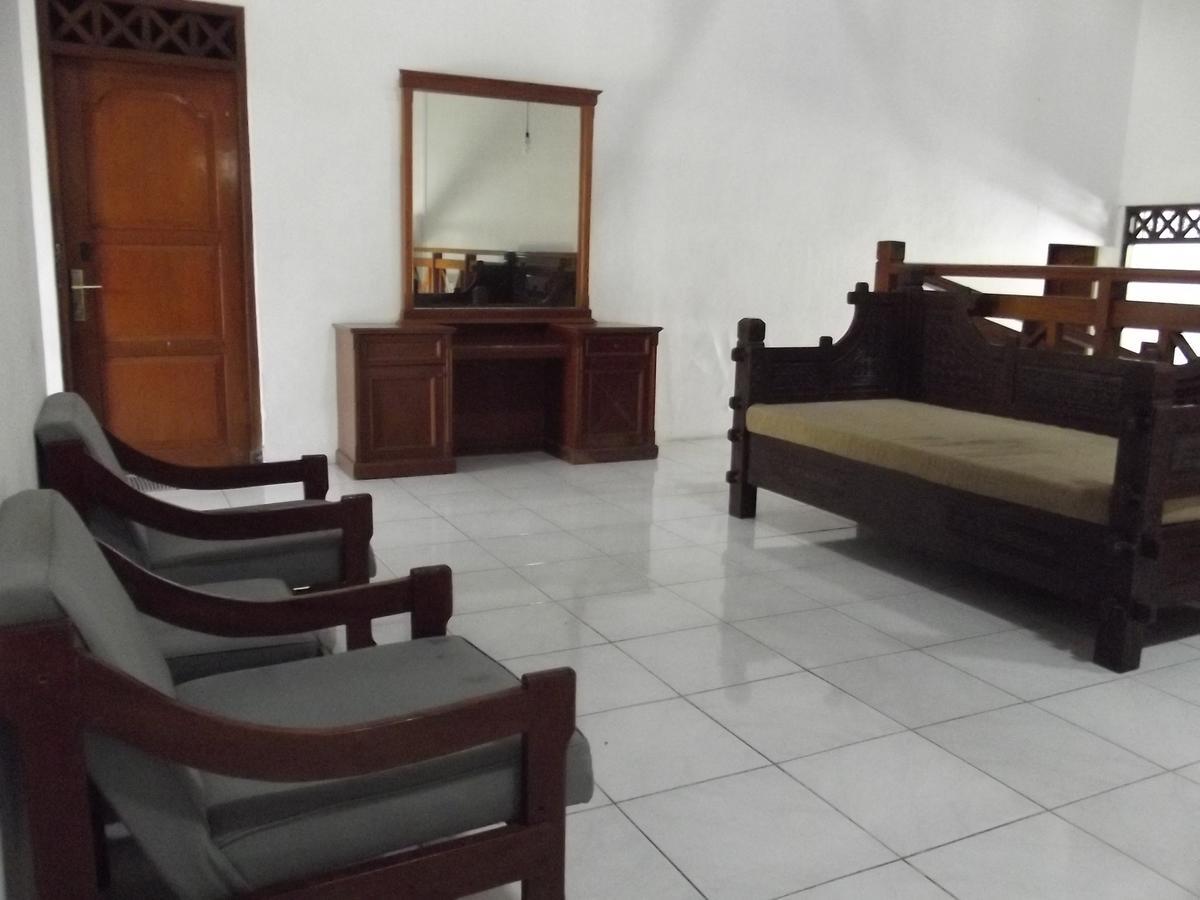 Easy Homestay Yogyakarta Bagian luar foto