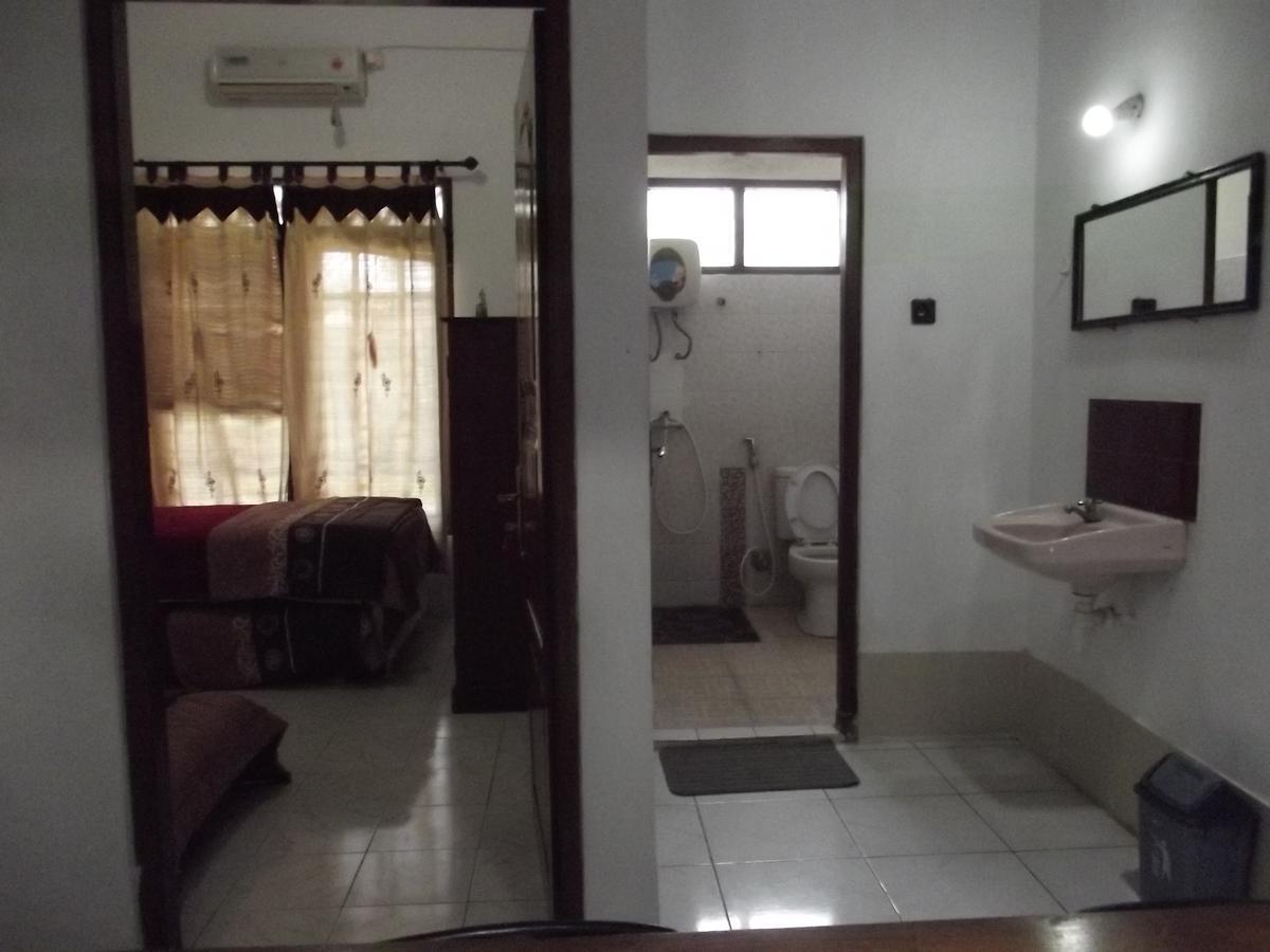 Easy Homestay Yogyakarta Bagian luar foto