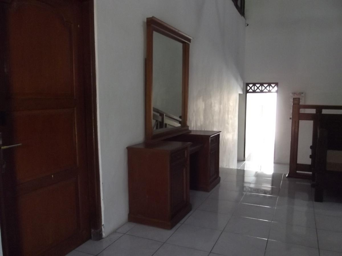 Easy Homestay Yogyakarta Bagian luar foto